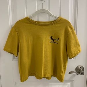 Women’s Forever 21 Cropped Graphic Tee / Size L